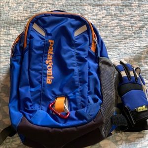 Patagonia little kids back pack.